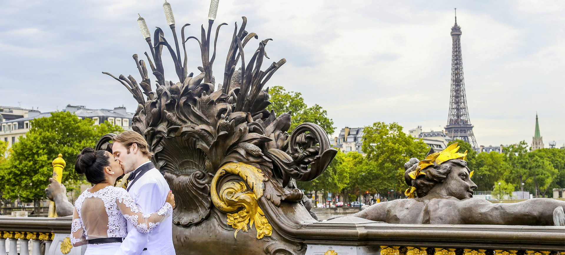 Photography pricing in Paris – Trocadéro couple shoot